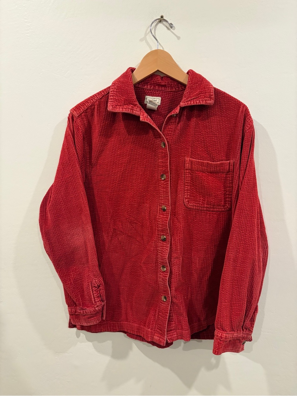 Classic vintage L.L. Bean Corduroy Button-Up shirt - Red